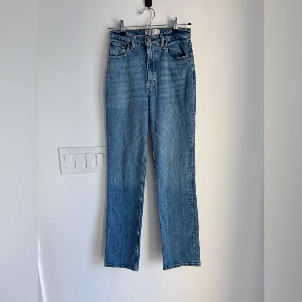 Abercrombie & fitch Ultra High Rise 90s Straight Jean‎ Women's size 25R